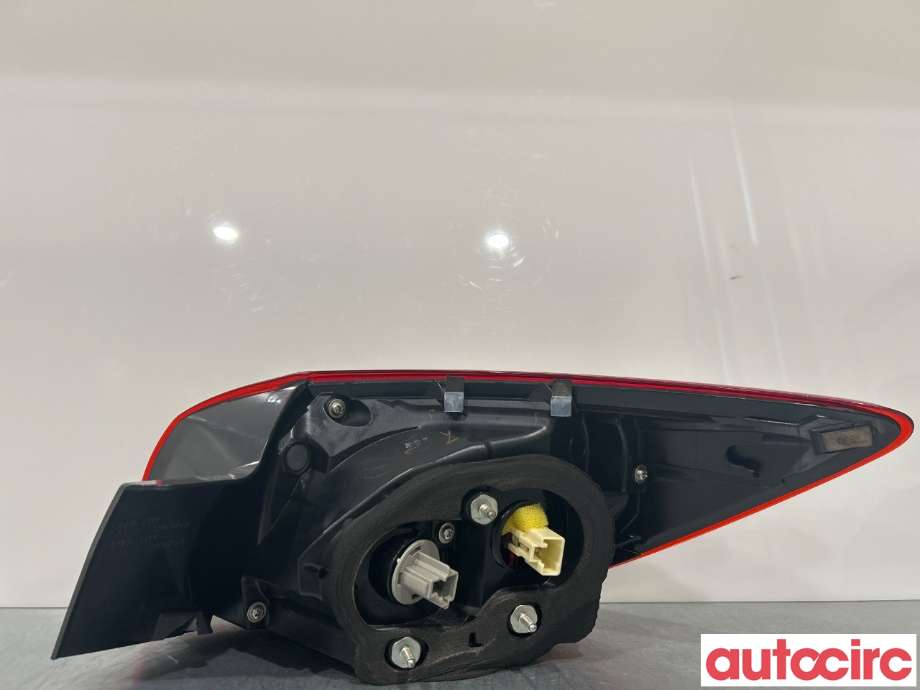 Baklykt venstre til Mazda 3 2013-2016 (Type III, Fase 1)  (MAZDA|B45D51160D)