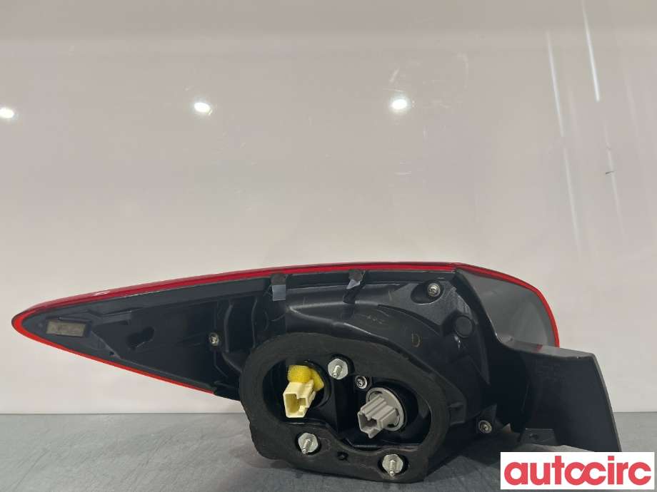 Baklykt høyre til Mazda 3 2013-2016 (Type III, Fase 1)  (MAZDA|B45D51150D)