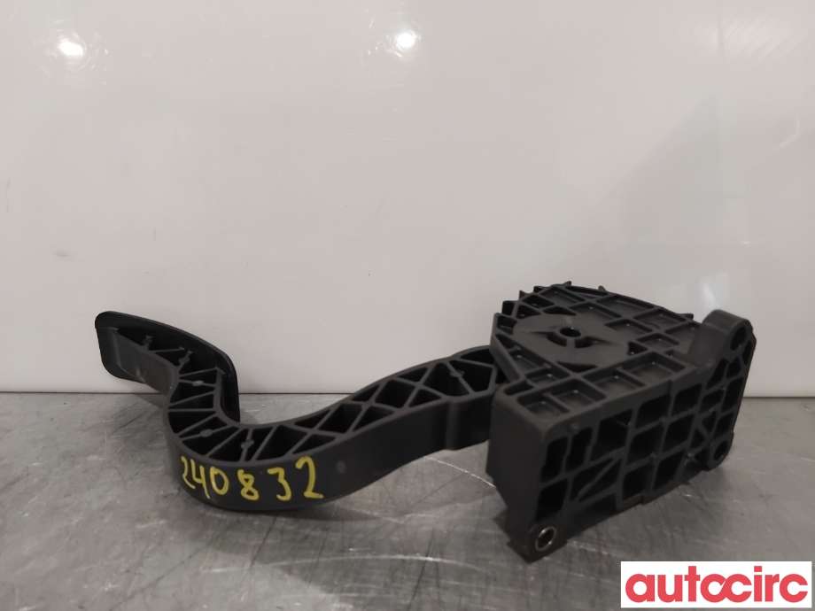 Pedal gass til Tesla Model 3 2018-2023 (Fase 1)  (TESLA|1044695-00-A|)