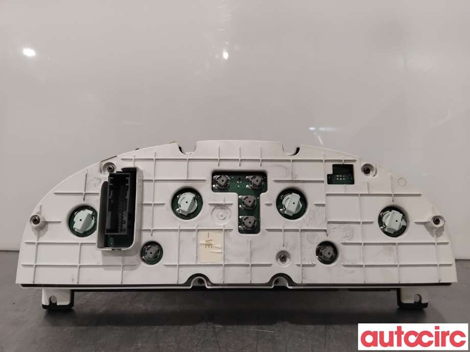Instrumentpanel til Ford Mondeo 2001-2007 (Type III)  (FORD|1351764||3S7T-10849-VE)