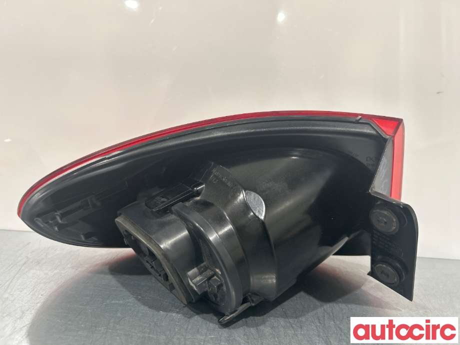 Baklykt høyre til VW Tiguan 2007-2011 (Type I, Fase 1)  (VOLKSWAGEN|5N0945096H)