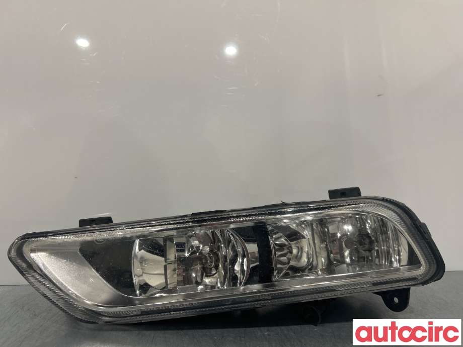 Tåkelykt høyre foran til VW Passat, 2011-2015 (B7) (B7) (VOLKSWAGEN|3AA941661G)
