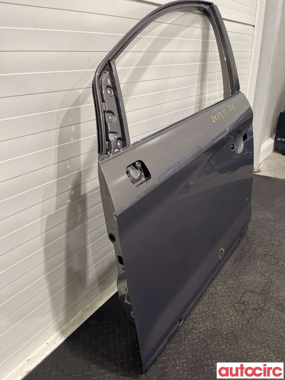 Dør venstre foran til Ford Kuga 2008-2012 (Type I)  (FORD|1712679|P8V41-S20125-AC)