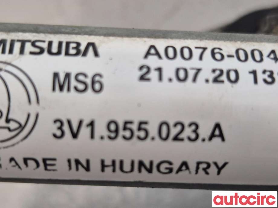 Viskermotor frontrute til Škoda Superb 2015-->> (Type III) (SKODA|3V1955023A|A0076-004|3V1955023B)