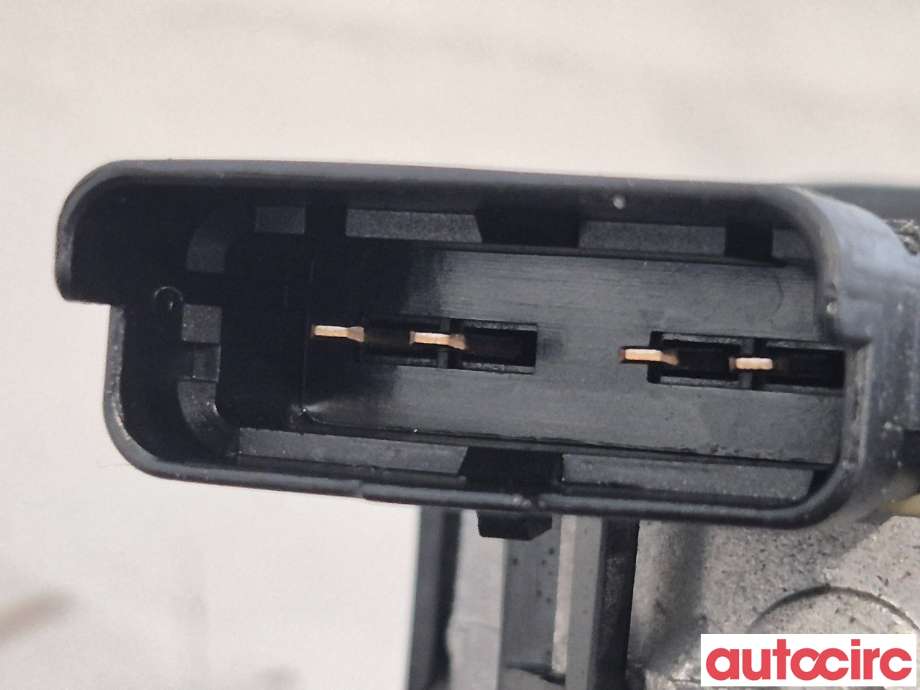 Viskermotor frontrute til Peugeot 208 2012-2019 (Type I)  (PEUGEOT|9673222580|0390241540)