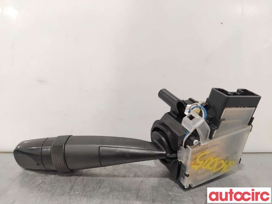Bryter blink til Suzuki Vitara 2015-->> (Type IV)  (SUZUKI|37210-61M50|)