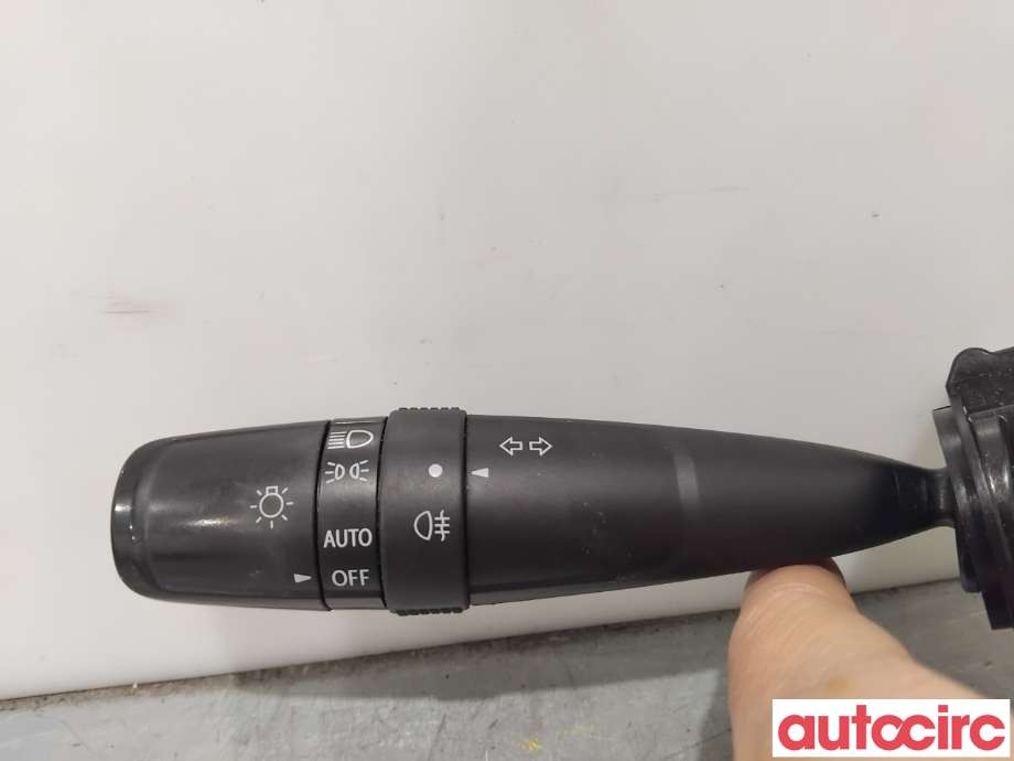 Bryter blink til Suzuki Vitara 2015-->> (Type IV)  (SUZUKI|37210-61M50|)