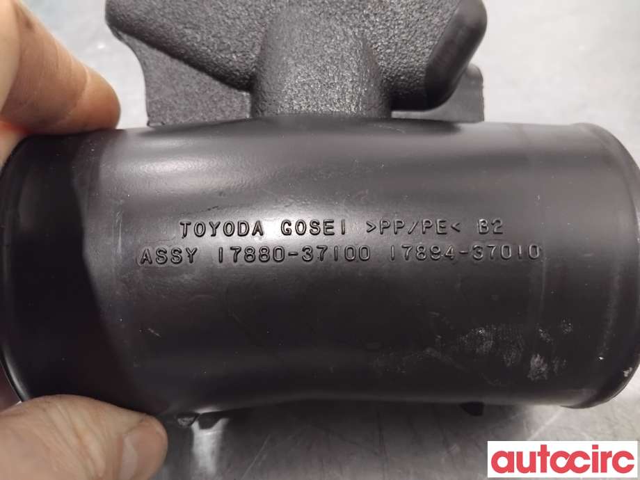 Luftslange innsug til Toyota Prius +7 2012-2020 (Type III) (stasjonsvogn) (stasjonsvogn) (TOYOTA|1789437010||17984-37010)