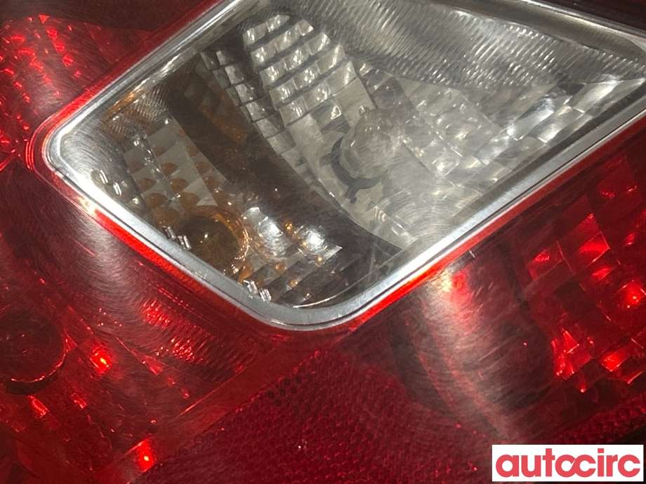 Baklykt venstre til Opel Corsa D 2006-2014  (OPEL|93190950)