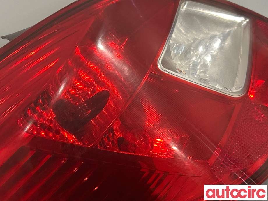 Baklykt venstre til Opel Corsa D 2006-2014  (OPEL|93190950)