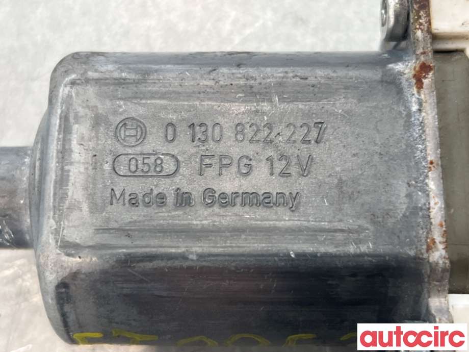 Ruteheis høyre foran til BMW X1 2009-2015 (E84) (E84) (BMW|67626927028|0130822227|6927028)