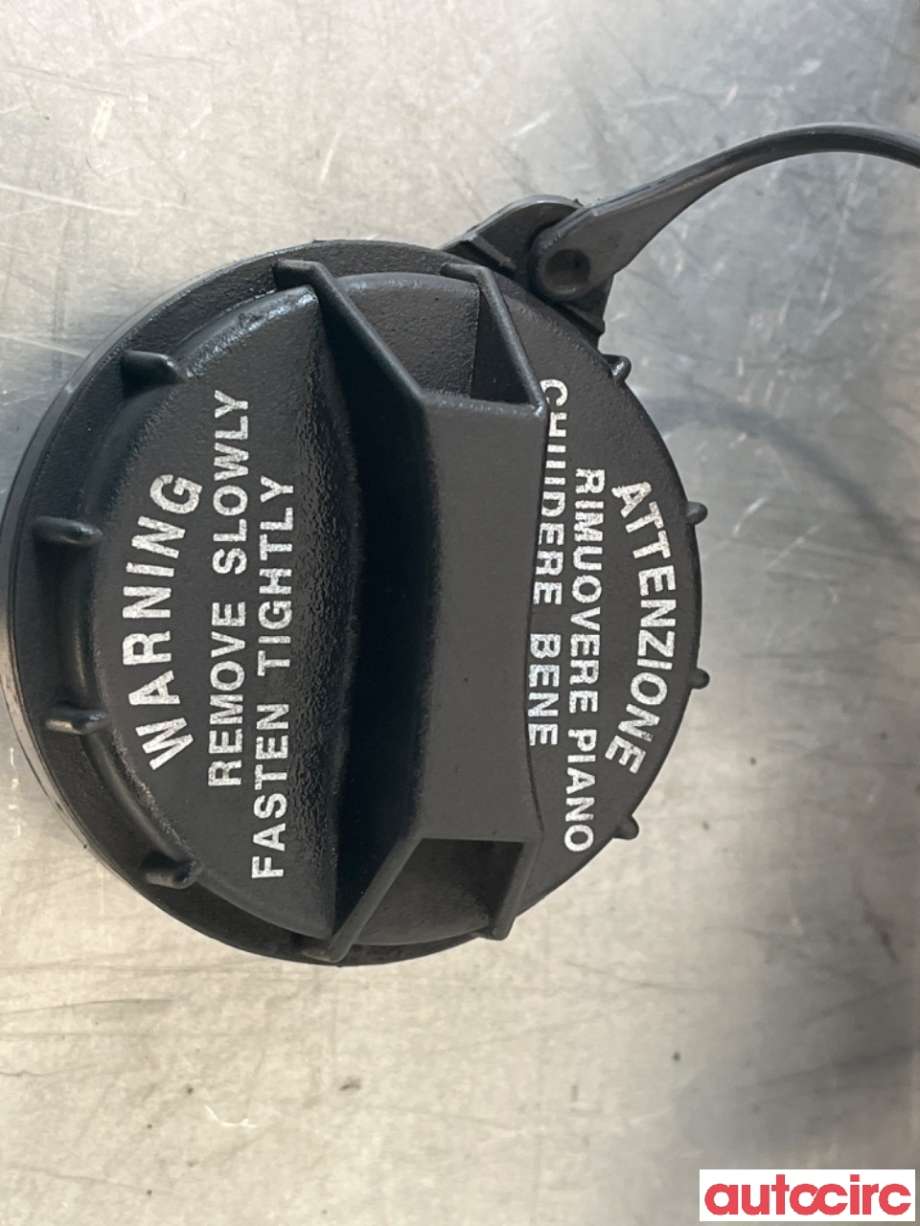 Tanklokk til Hyundai i20 2009-2014 (Type I) (HYUNDAI|695101J000|)