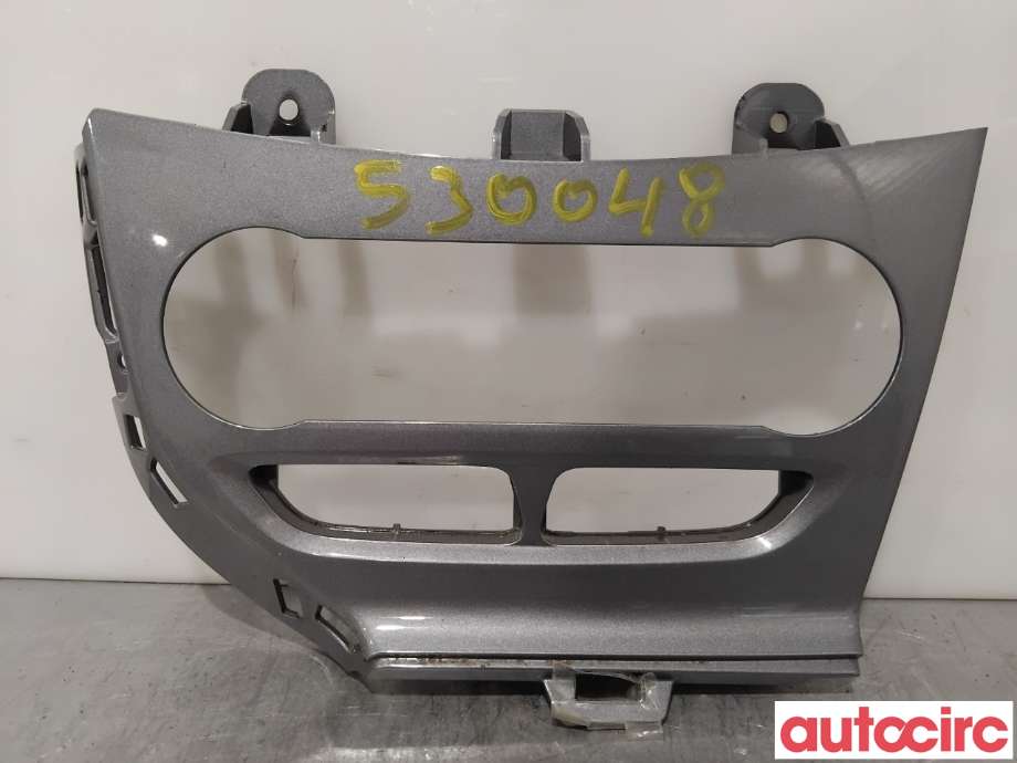 Diverse deler til Ford Focus 2011-2014 (Type III, Fase 1) (FORD|1835482||BM51-18522-EDW)