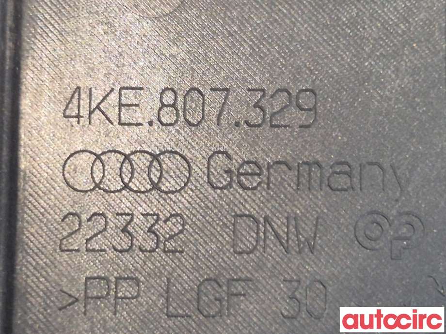 Støtfanger bak midtre del til Audi e-tron 2018-->>  (AUDI|4KE807329|)