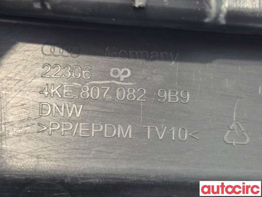 Frontplate øvre til Audi e-tron 2018-->>  (AUDI|4KE807082|)