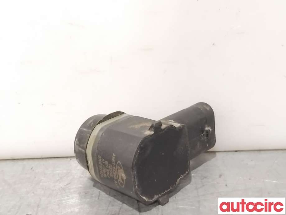 Parkeringssensor foran til Ford Focus 2011-2014 (Type III, Fase 1)  (FORD|1716814|607100|AM5T-15C868-AAW)