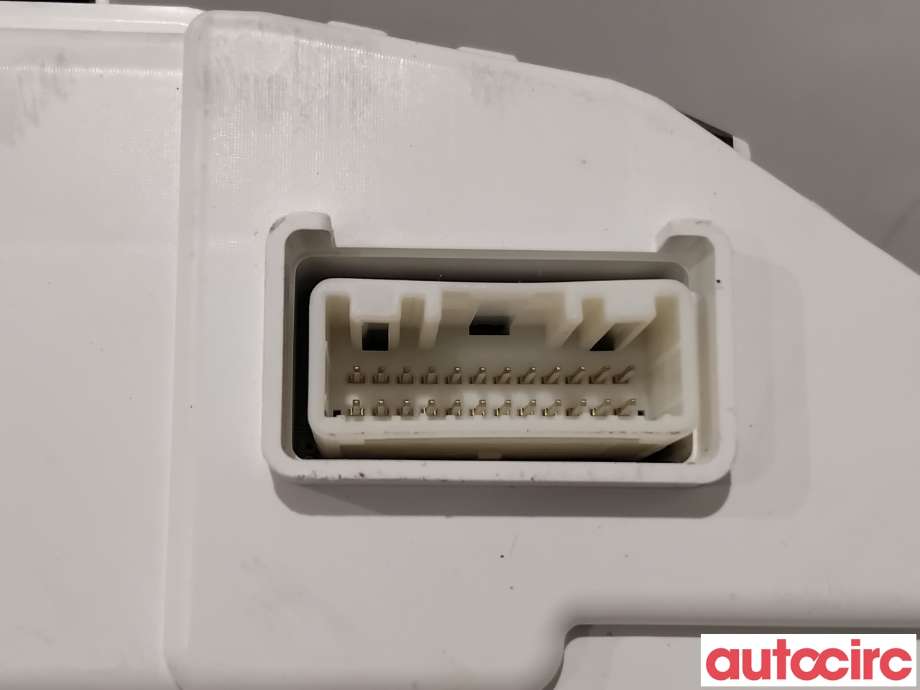 Instrumentpanel til Mitsubishi ASX 2010-2019  (MITSUBISHI|8100B726|MM0053-127)