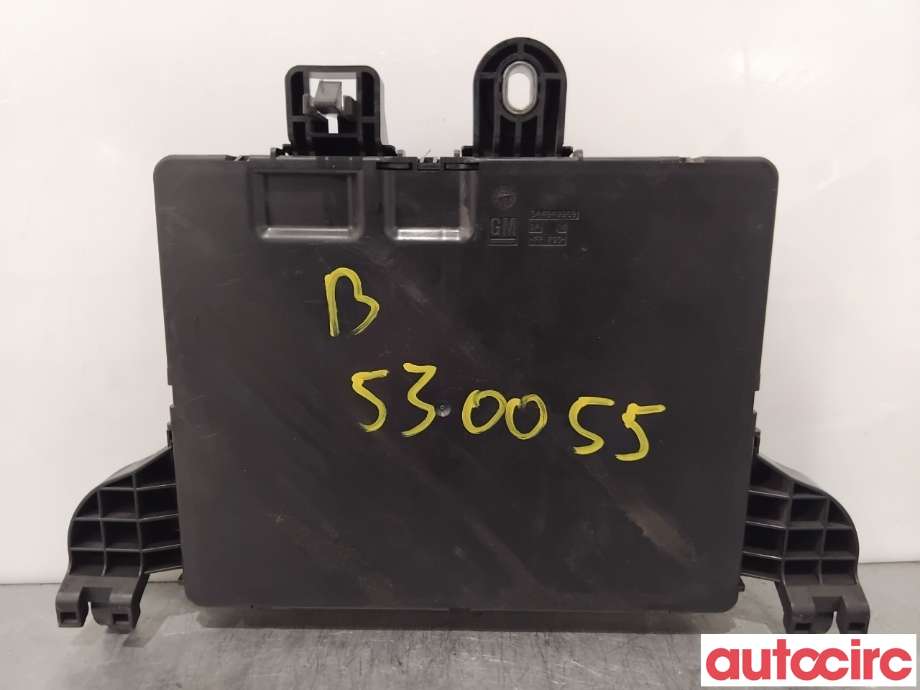 Sikringsboks til Opel Insignia A 2009-2014  (OPEL|13277319|)