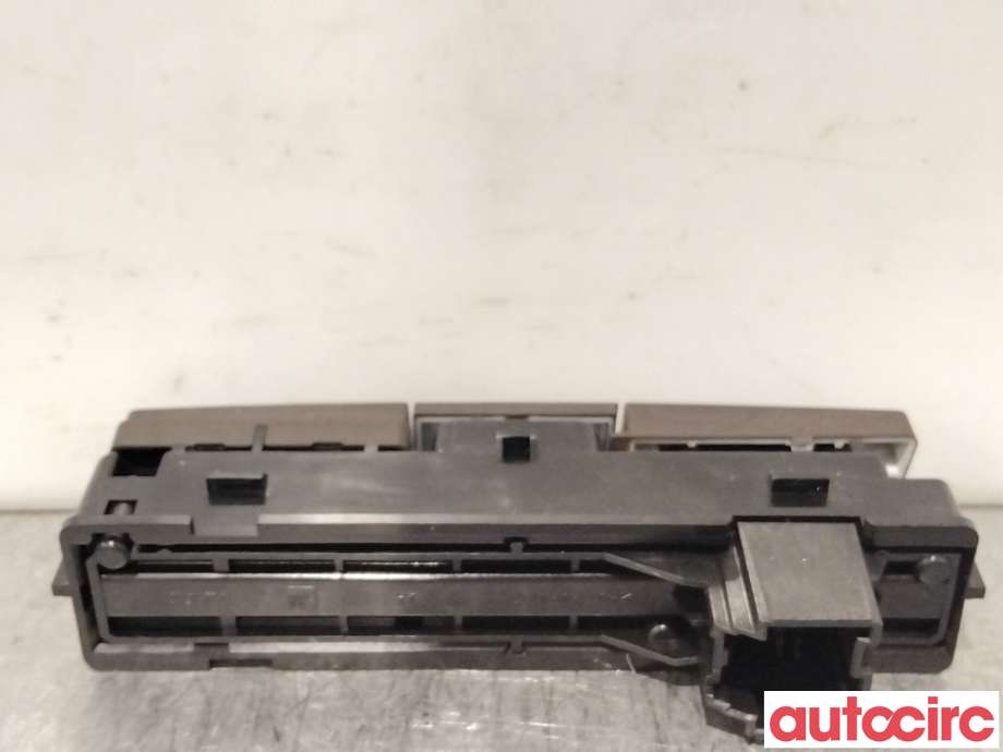 Bryter nødblink til Opel Insignia A 2009-2014  (OPEL|13324595||13271928)