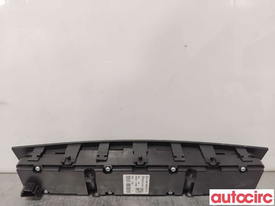 Bryter diverse til Mercedes CLA 2013-2019 (C117) (C117) (MERCEDES|A2469052101|03420116100)