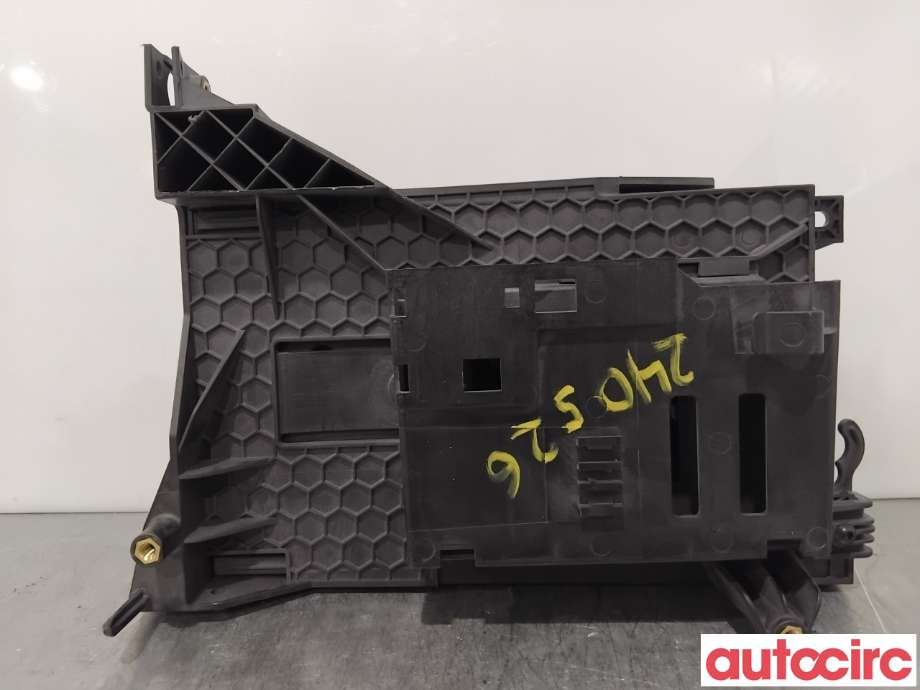 Styreenhet diverse til Mercedes CLA 2013-2019 (C117) (C117) (MERCEDES|A2469008510|28-4136-5609-3-00|A1569003203)
