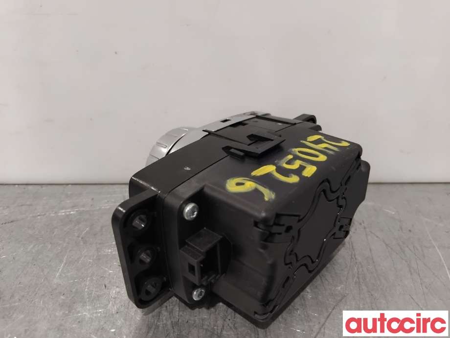 Bryter diverse til Mercedes CLA 2013-2019 (C117) (C117) (MERCEDES|A2469001309|03358711100)