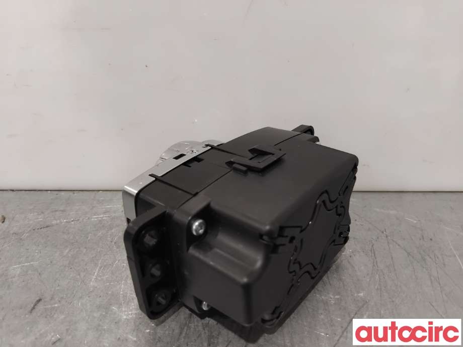 Bryter diverse til Mercedes CLA 2013-2019 (C117) (C117) (MERCEDES|A2469001309|03358711100)