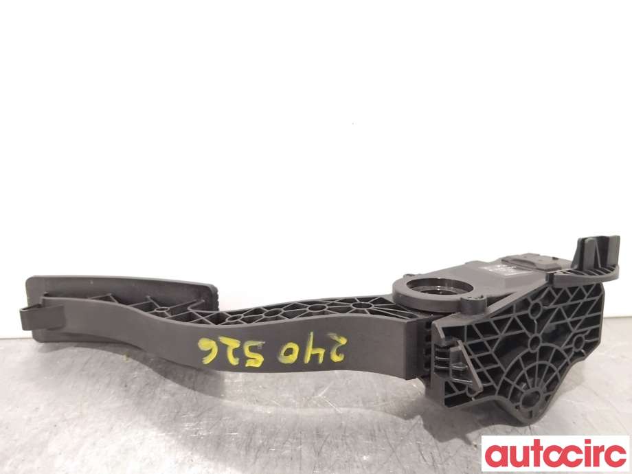 Pedal gass til Mercedes CLA 2013-2019 (C117) (C117) (MERCEDES|A2463001404|)