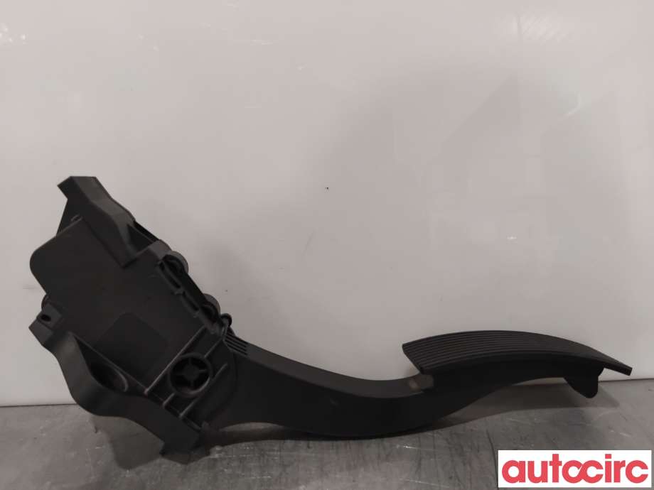 Pedal gass til Mercedes CLA 2013-2019 (C117) (C117) (MERCEDES|A2463001404|)