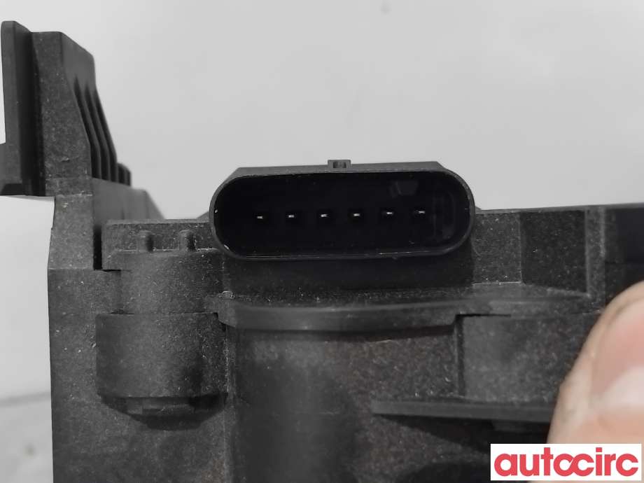 Pedal gass til Mercedes CLA 2013-2019 (C117) (C117) (MERCEDES|A2463001404|)