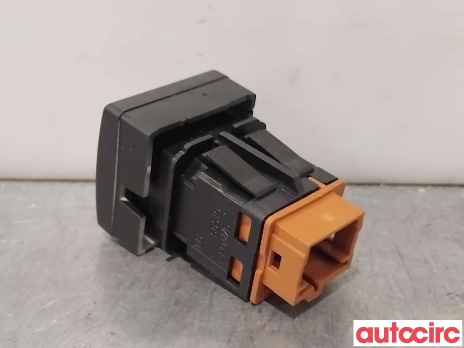 Bryter Antispinn til Peugeot Partner 2015-2019 (Type II, Fase 2)  (PEUGEOT|98024711XT|)