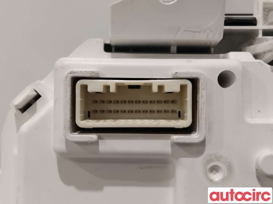 Instrumentpanel til Mazda 2 2015-2019 (Type III, Fase 1)  (MAZDA|DB1M-55-471H|)