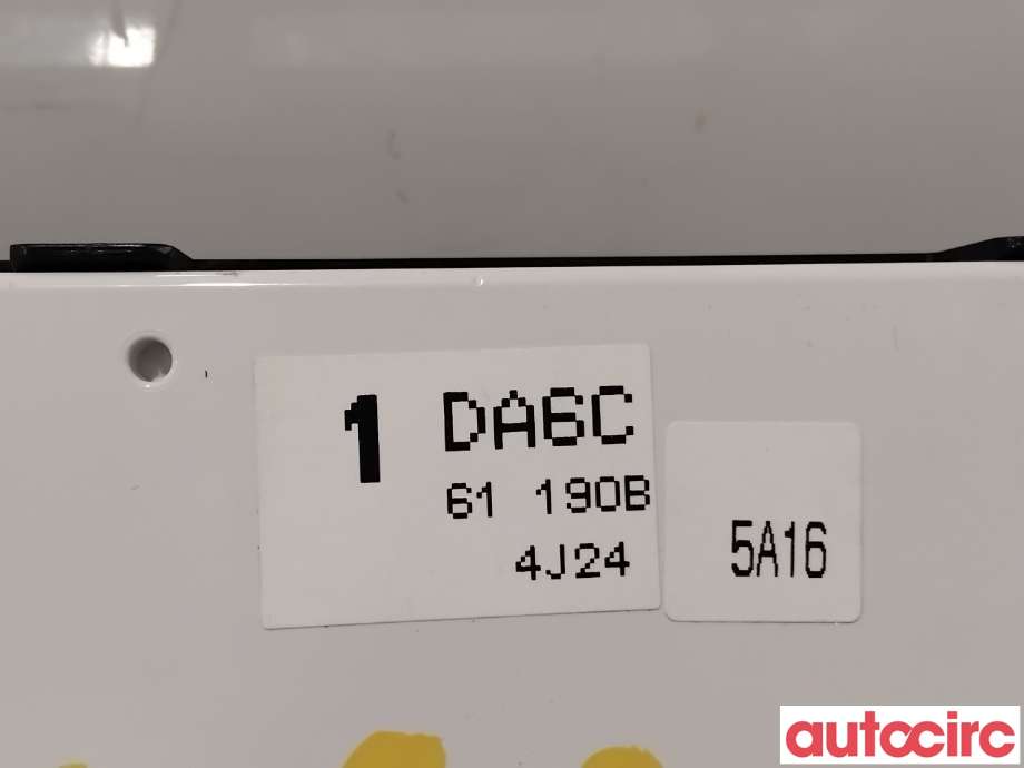 Varmeapparat betjening til Mazda 2 2015-2019 (Type III, Fase 1)  (MAZDA|DA6C-61-190C||DA6C)