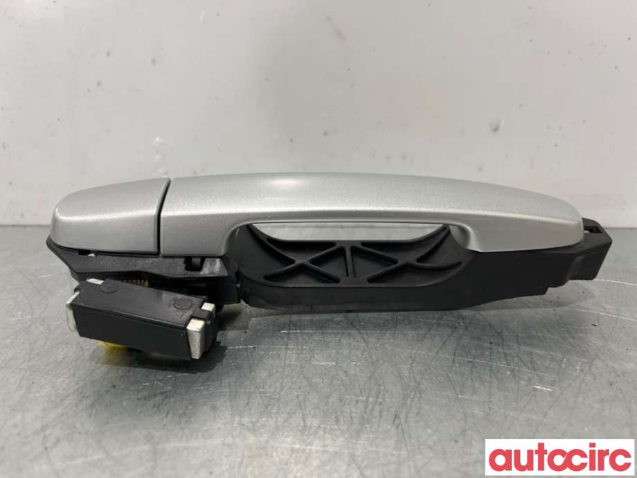 Dørhåndtak utv venstre foran til Toyota Urban Cruiser 2009-2014  (TOYOTA|6921112220P6|6920452060|6921112220B0)