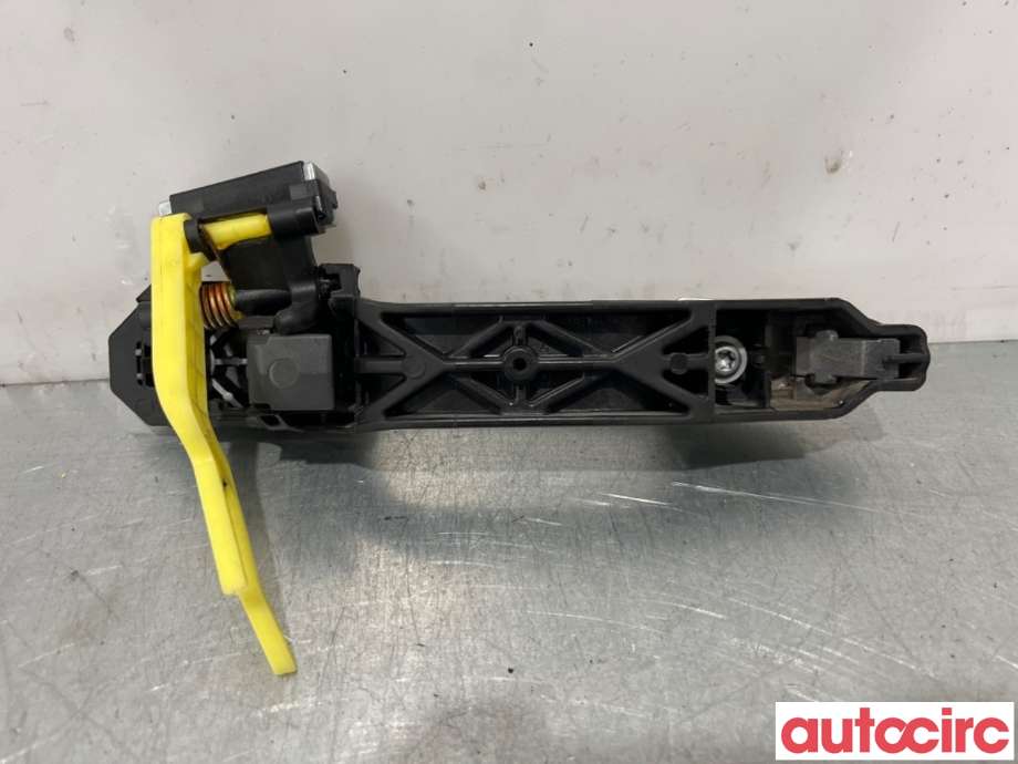 Dørhåndtak utv venstre foran til Toyota Urban Cruiser 2009-2014  (TOYOTA|6921112220P6|6920452060|6921112220B0)