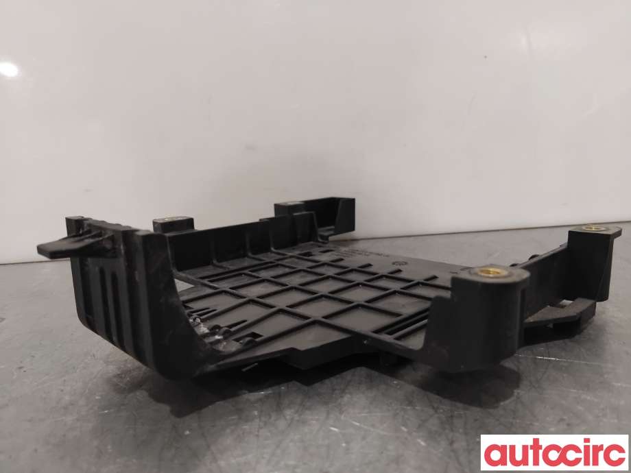 Diverse deler til Volvo XC60 2014-2017 (Type I, Fase 2)  (VOLVO|30729835|6G9N-17108-A)