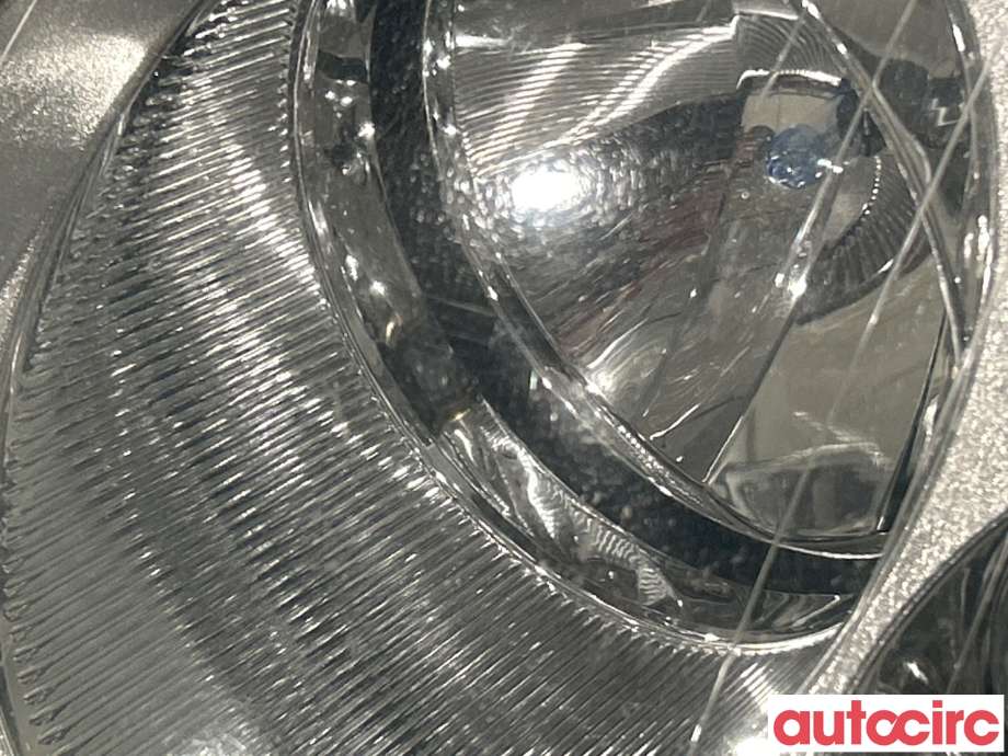 Frontlykt venstre halogen til VW Caddy 2004-2010 (Type III, Fase 1) (VOLKSWAGEN|2K0941005D)