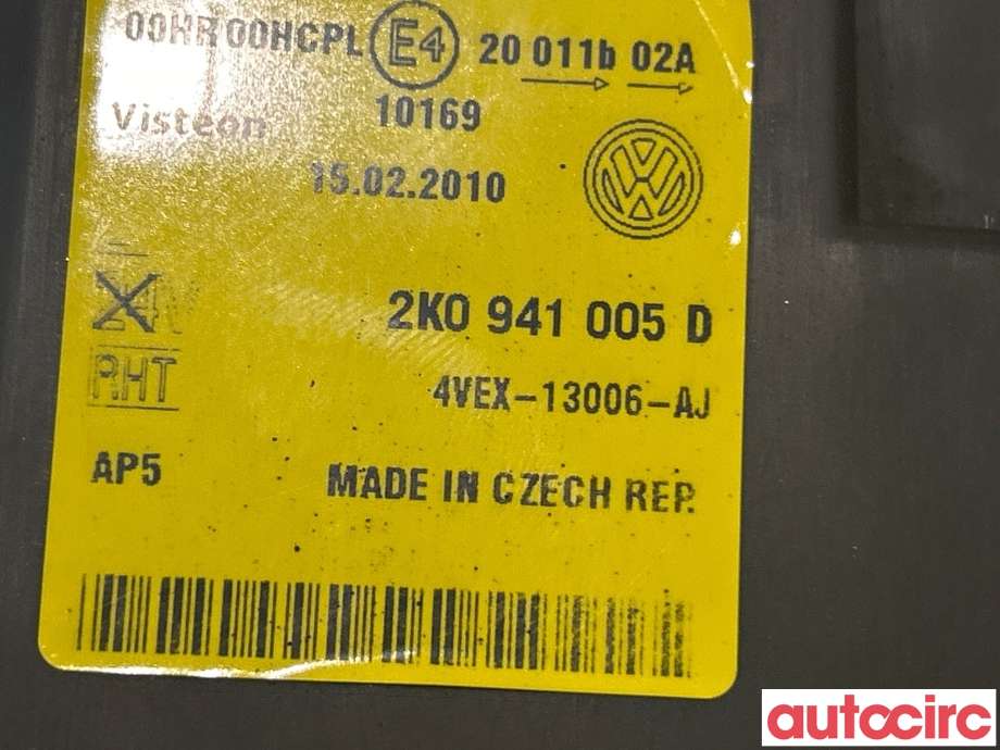 Frontlykt venstre halogen til VW Caddy 2004-2010 (Type III, Fase 1) (VOLKSWAGEN|2K0941005D)