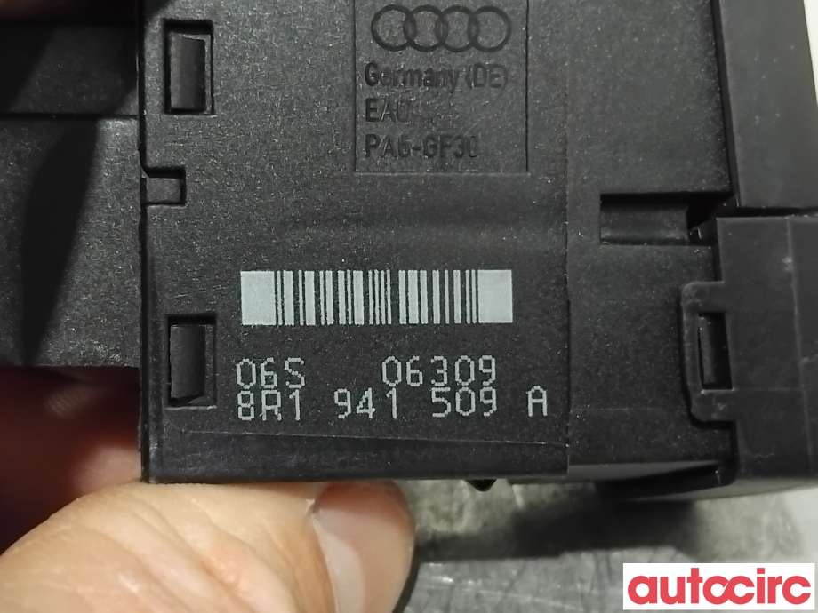 Bryter nødblink til Audi Q5 2008-2012 (Type I, Fase 1)  (AUDI|8R1941509A||8R1941509C)