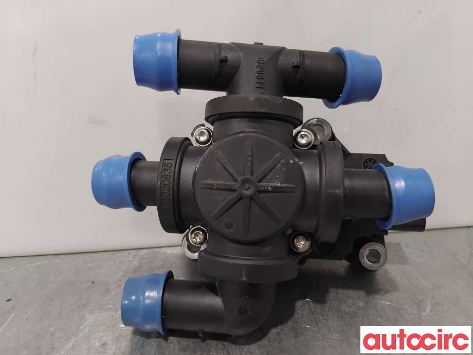 Diverse deler til Audi e-tron 2018-->>  (AUDI|4KE963375M|4KE963375N|4KE963375R)