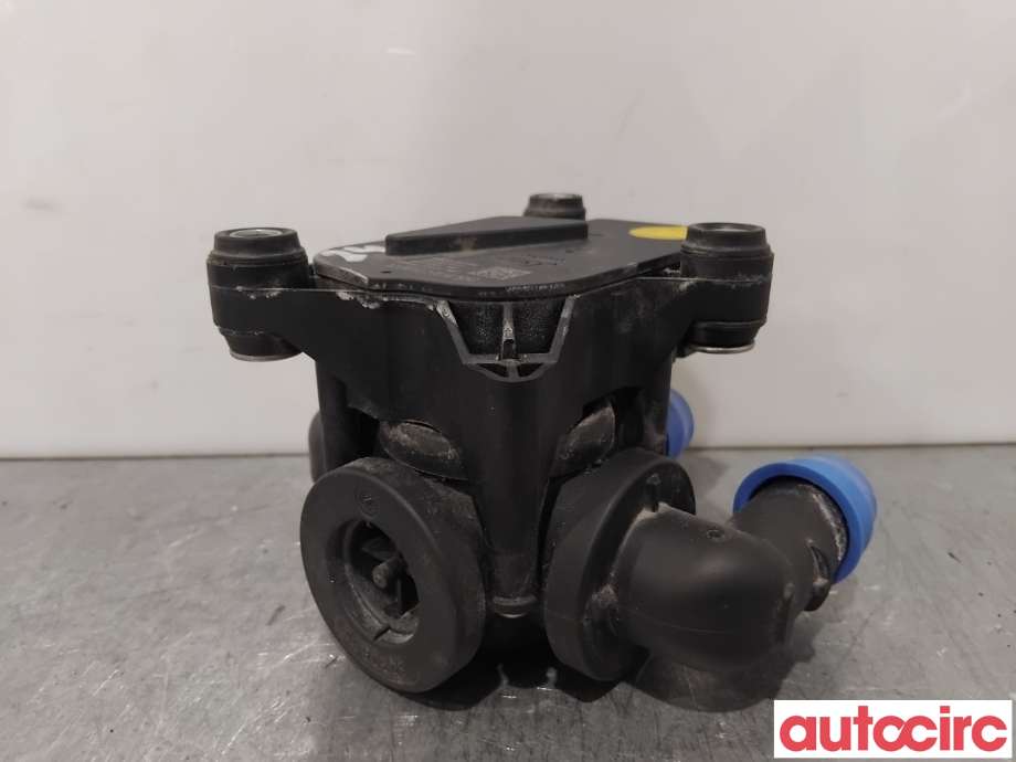 Diverse deler til Audi e-tron 2018-->> (AUDI|4KE963375K||4KE963375Q)