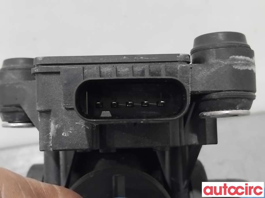 Diverse deler til Audi e-tron 2018-->> (AUDI|4KE963375K||4KE963375Q)