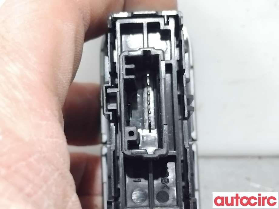 Bryter diverse til Toyota Hilux 2020-->>  (TOYOTA|849700K021|)