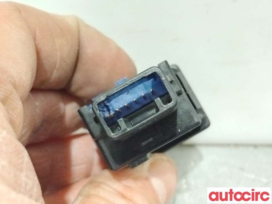 Bryter diverse til Toyota Hilux 2020-->>  (TOYOTA|8729071010|)
