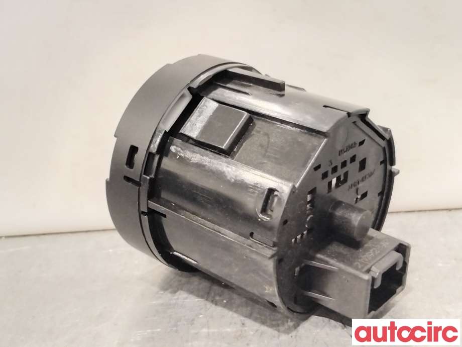 Bryter diverse til Toyota Hilux 2020-->>  (TOYOTA|842230K010|)