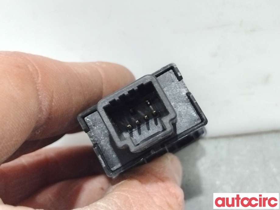 Bryter Antispinn til Toyota Hilux 2020-->>  (TOYOTA|849700K220|)