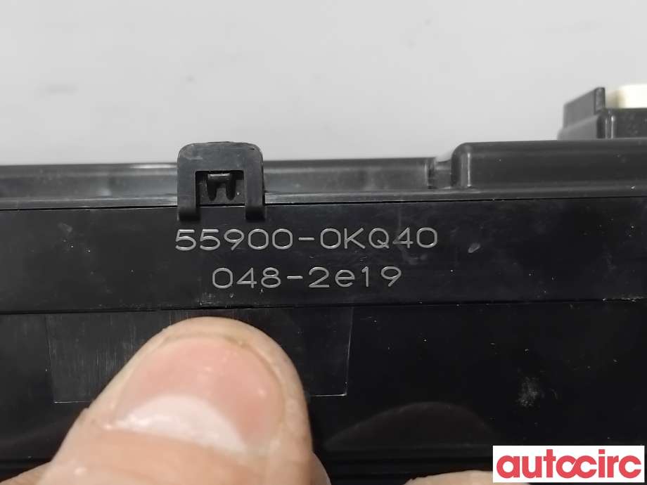 Varmeapparat betjening til Toyota Hilux 2020-->> (TOYOTA|559000KQ40C0||55900-0KQ40)