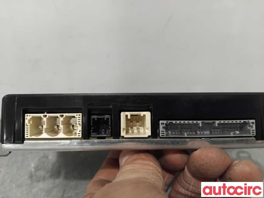 Dashbord telefon til Toyota Hilux 2020-->>  (TOYOTA|8674002160|A3C0631080507|86740-02160)