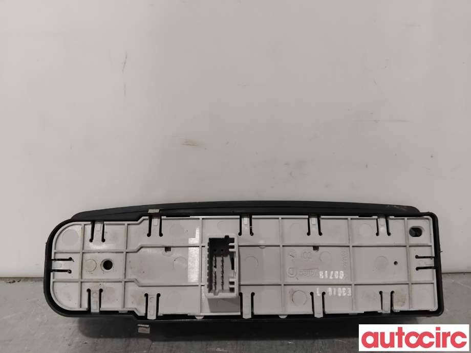 Bryter ruteheis til Renault Laguna 2011-2014 Type III, Fase 2  (RENAULT|809610006R|)