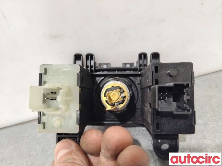 Bryter setevarme til Ford Kuga 2013-2019 (FORD|1766444||CJ5T-19K314-BA)